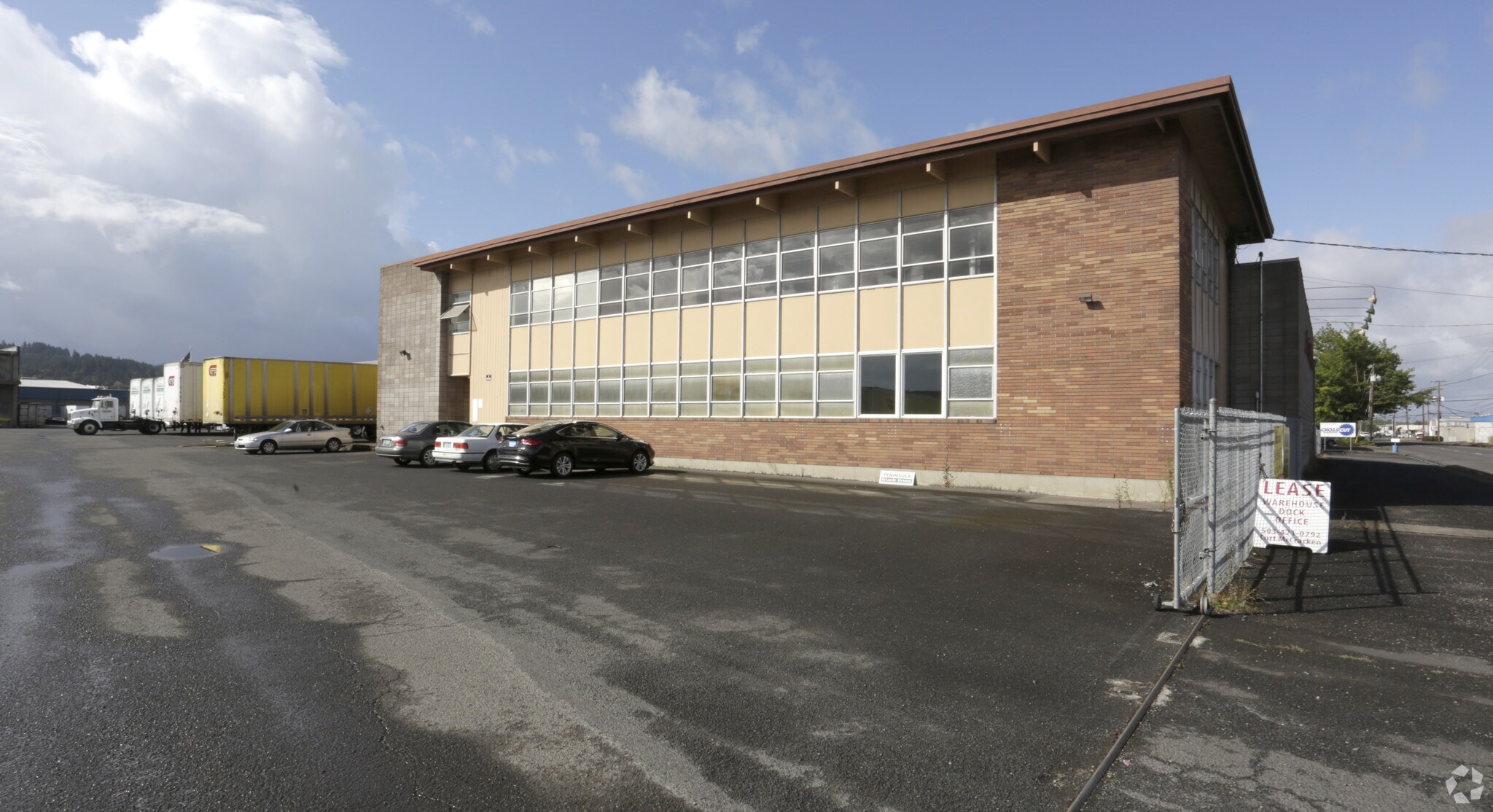2120 W 7th Pl, Eugene, OR for Rent