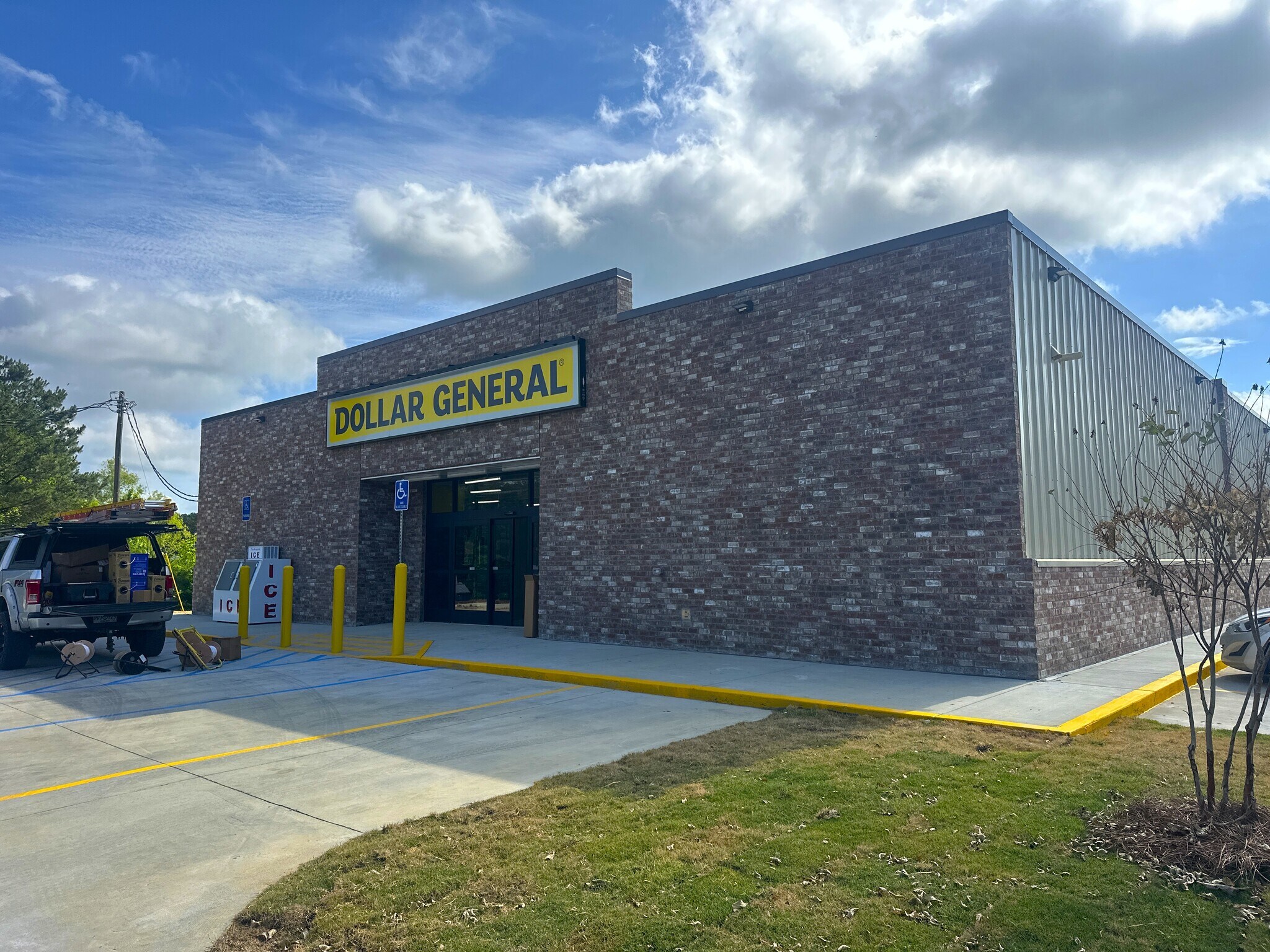 8900 Oktoc Rd, Starkville, MS for Sale