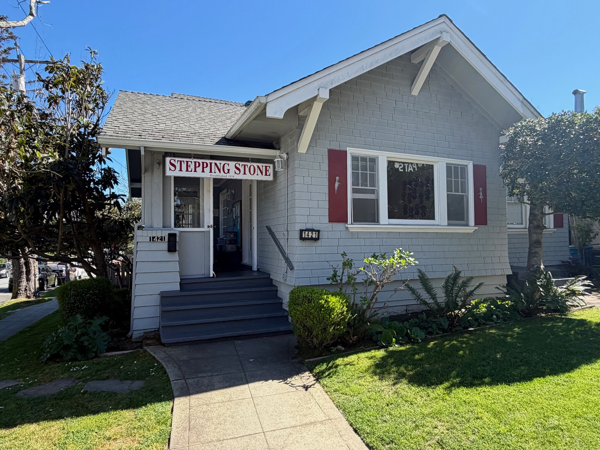 1421 Palm Dr, Burlingame, CA for Sale