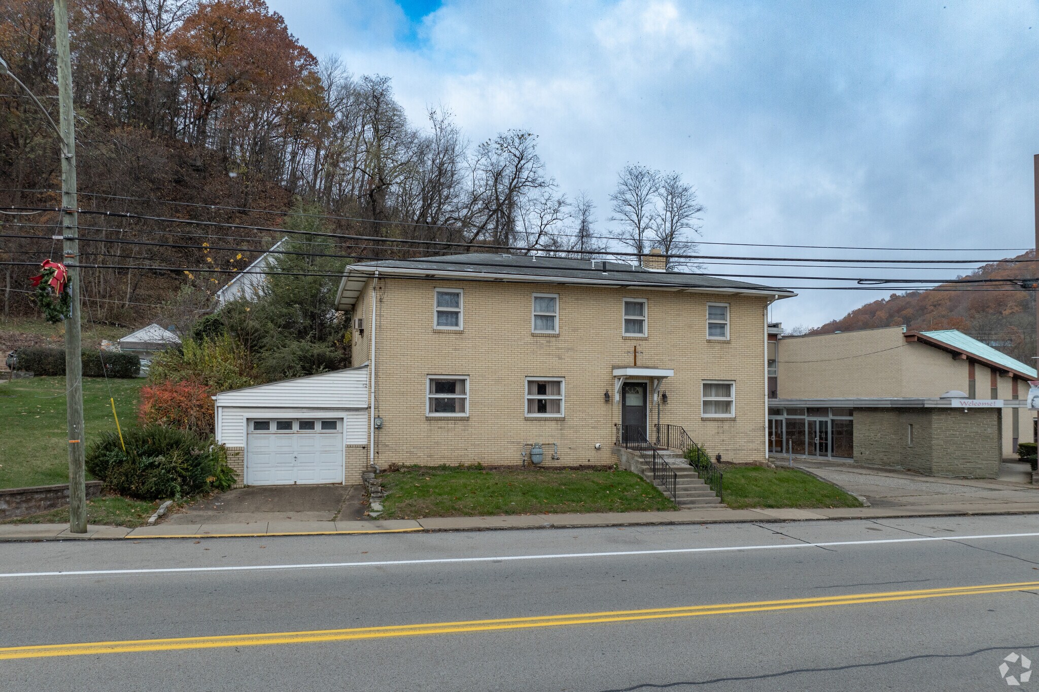 787 Freeport Rd, Creighton, PA for Sale