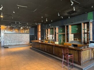 Fall River, MA Retail - 310-400 Rhode Island Ave