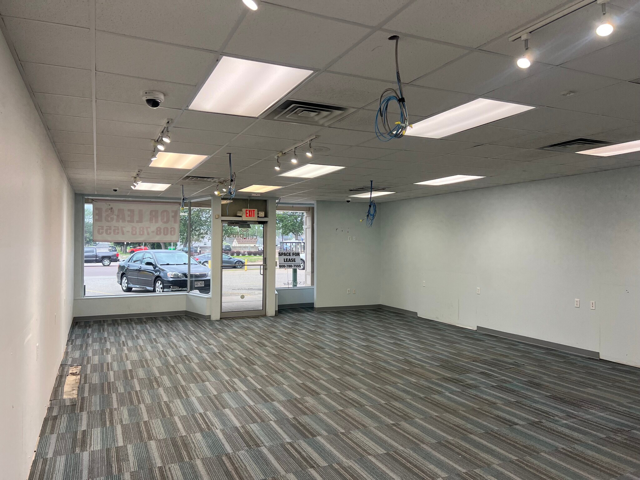 1609 Losey Blvd S, La Crosse, WI for Rent