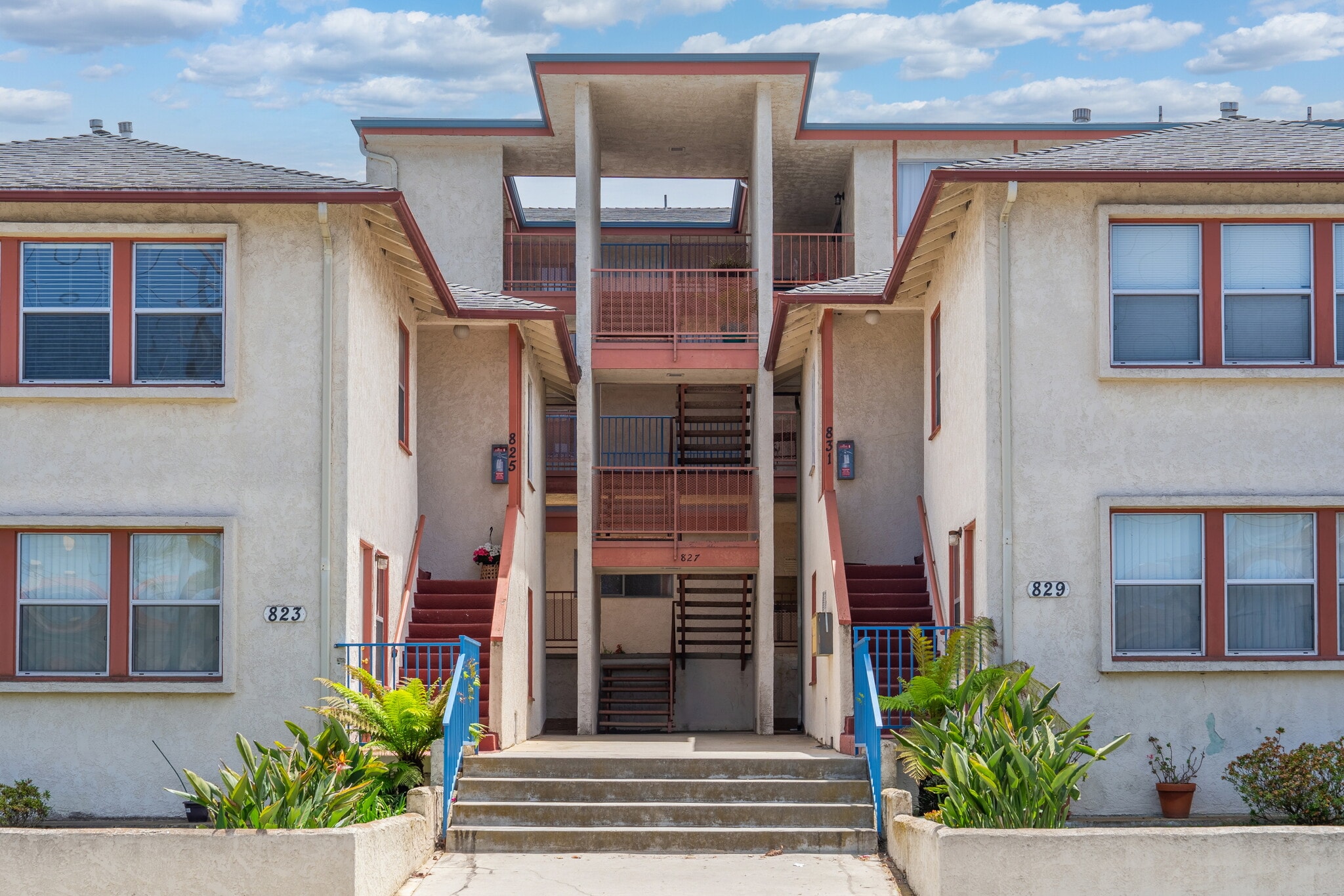 823-831 W 25th St, San Pedro, CA for Sale