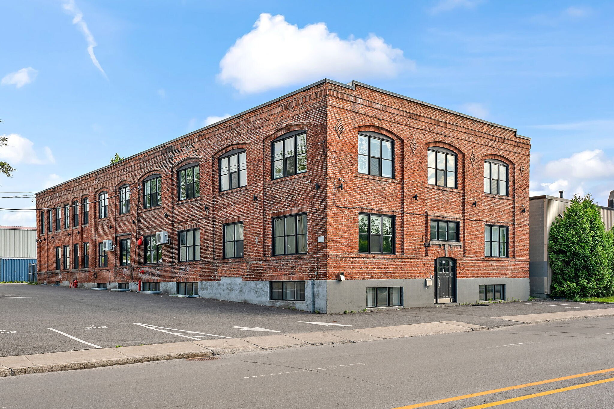 5010 Rue Saint-Patrick, Montréal, QC for Rent