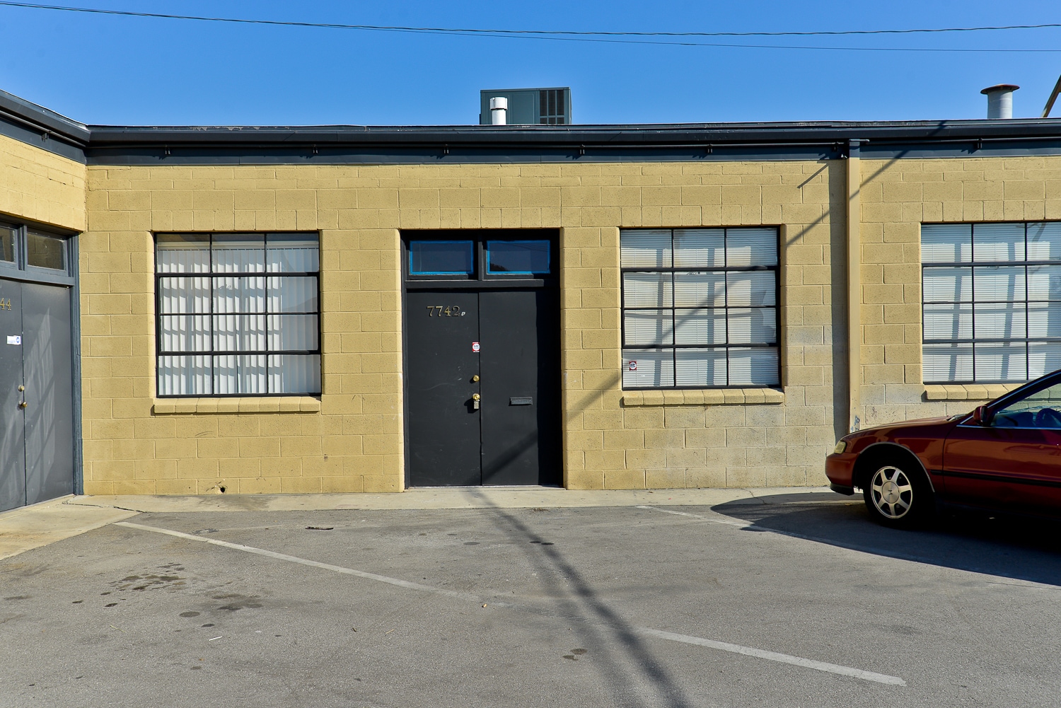 7742-7750 Clybourn Ave, Sun Valley, CA for Rent