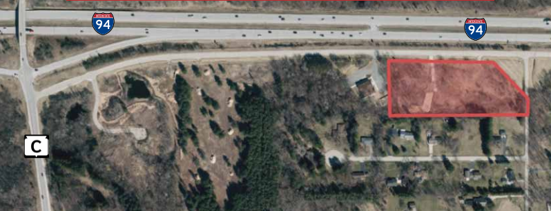 1050 Indian Spring Dr, Delafield, WI for Sale