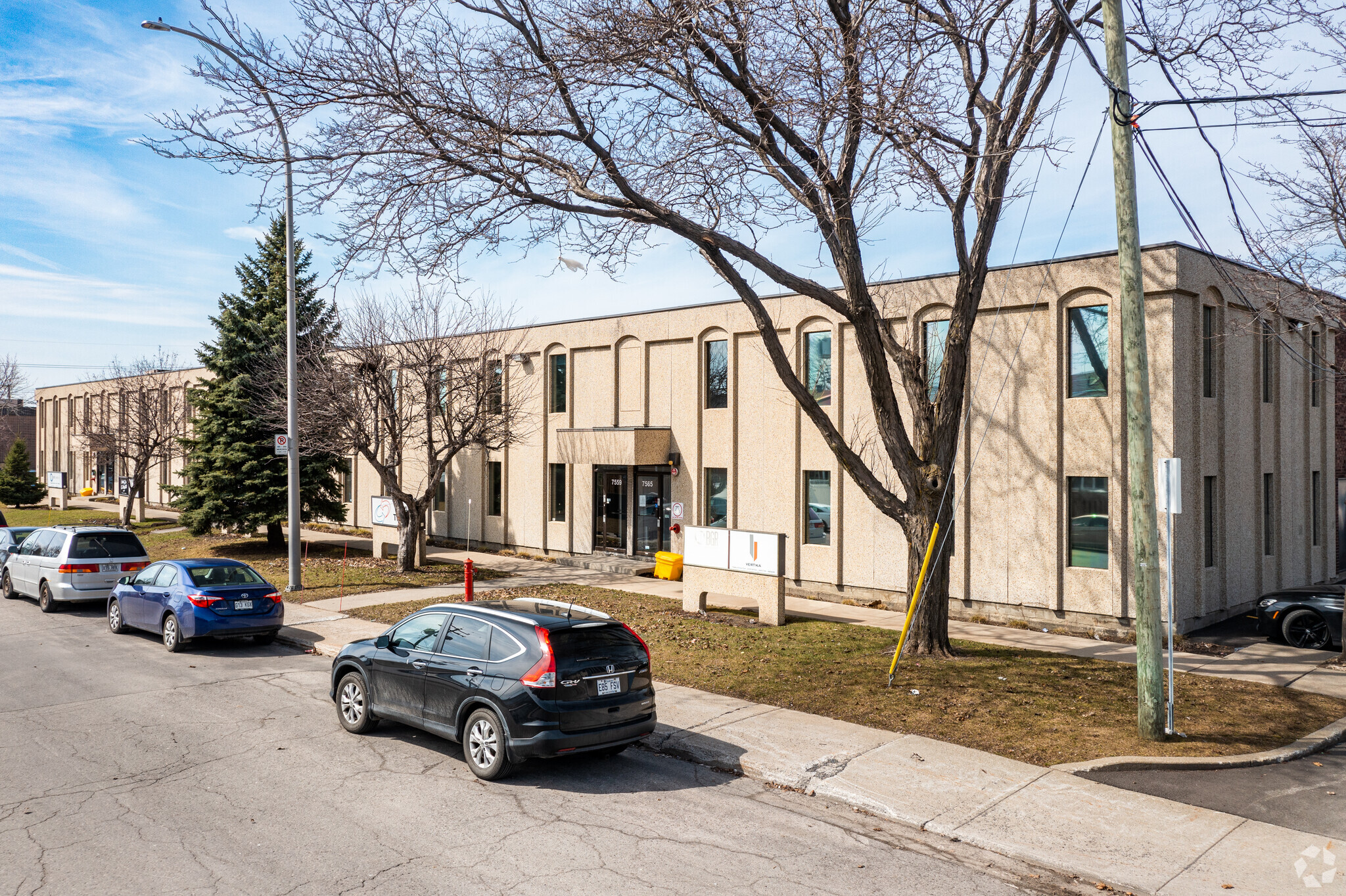 7535-7565 Av M.-B.-Jodoin, Montréal, QC for Rent