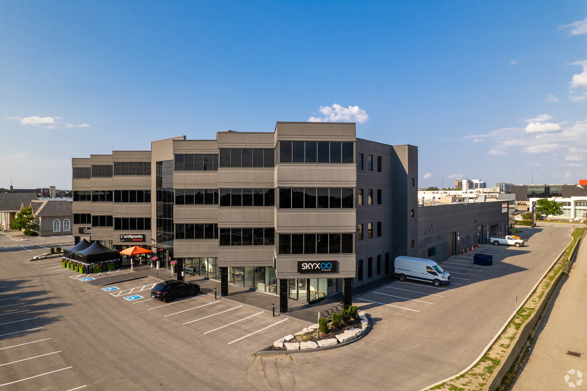 8001 Weston Rd, Vaughan, ON for Rent