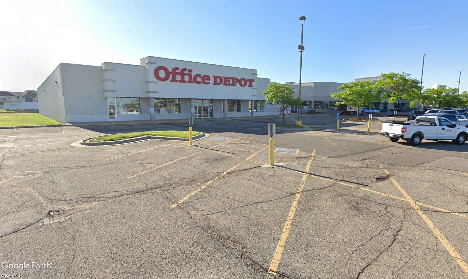 2020 Adams St, Mankato, MN for Sale