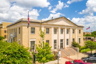 Longview, TX Office/Retail - 201 E Methvin St