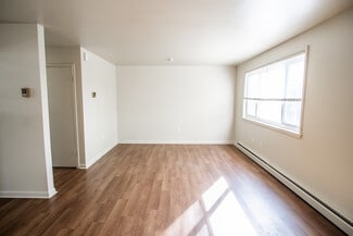 Briceville, TN Apartments - 123-127 Upper Airbase Ln