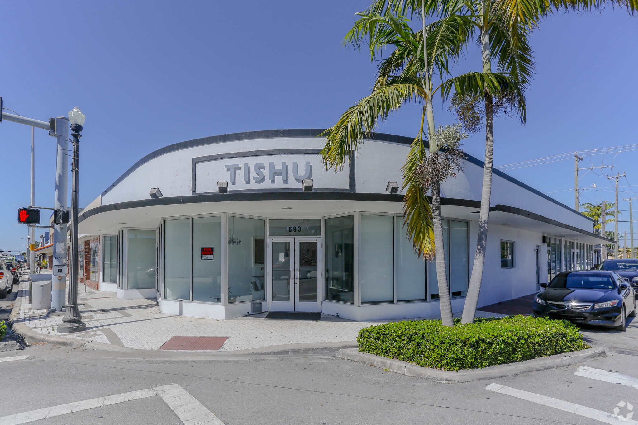 689-693 NE 125th St, North Miami, FL for Rent