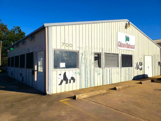 Holdenville, OK Restaurant - 700-702 N Hinckley St