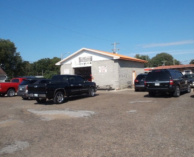 1014 N Main St, Milan, TN for Sale
