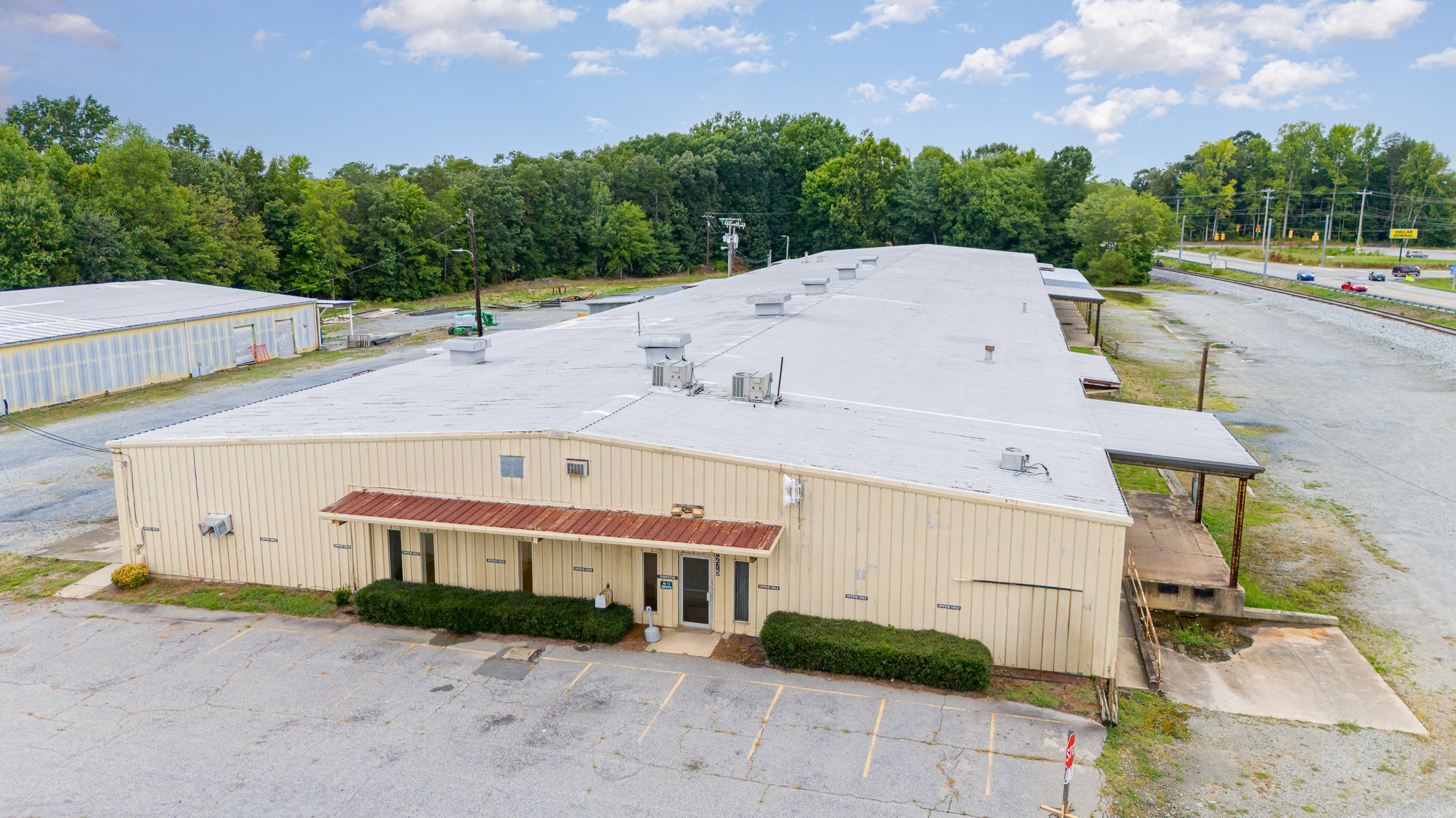 5275 Glenola Industrial Dr, High Point, NC for Rent