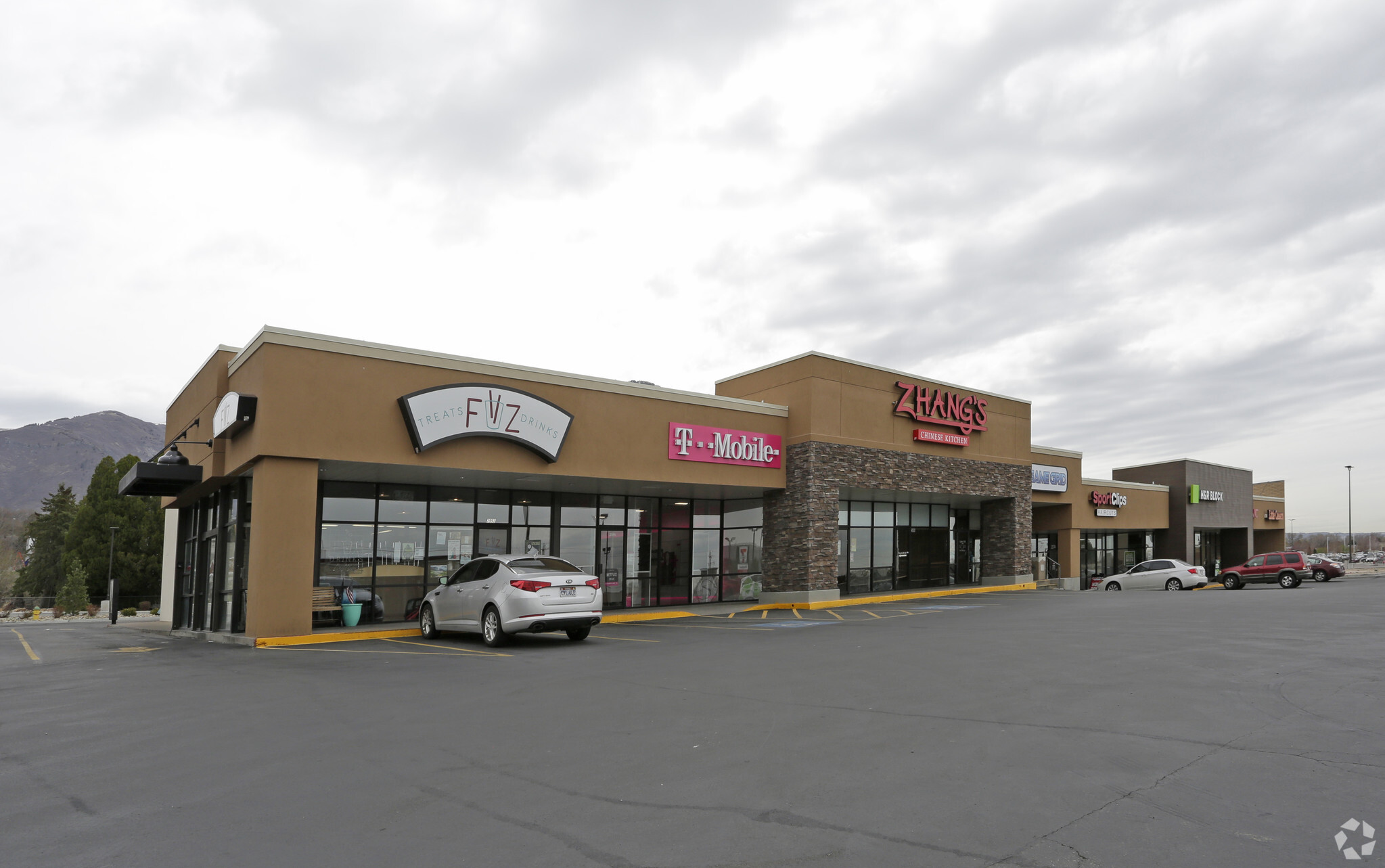 2564-2592 N 400 E, Ogden, UT for Rent