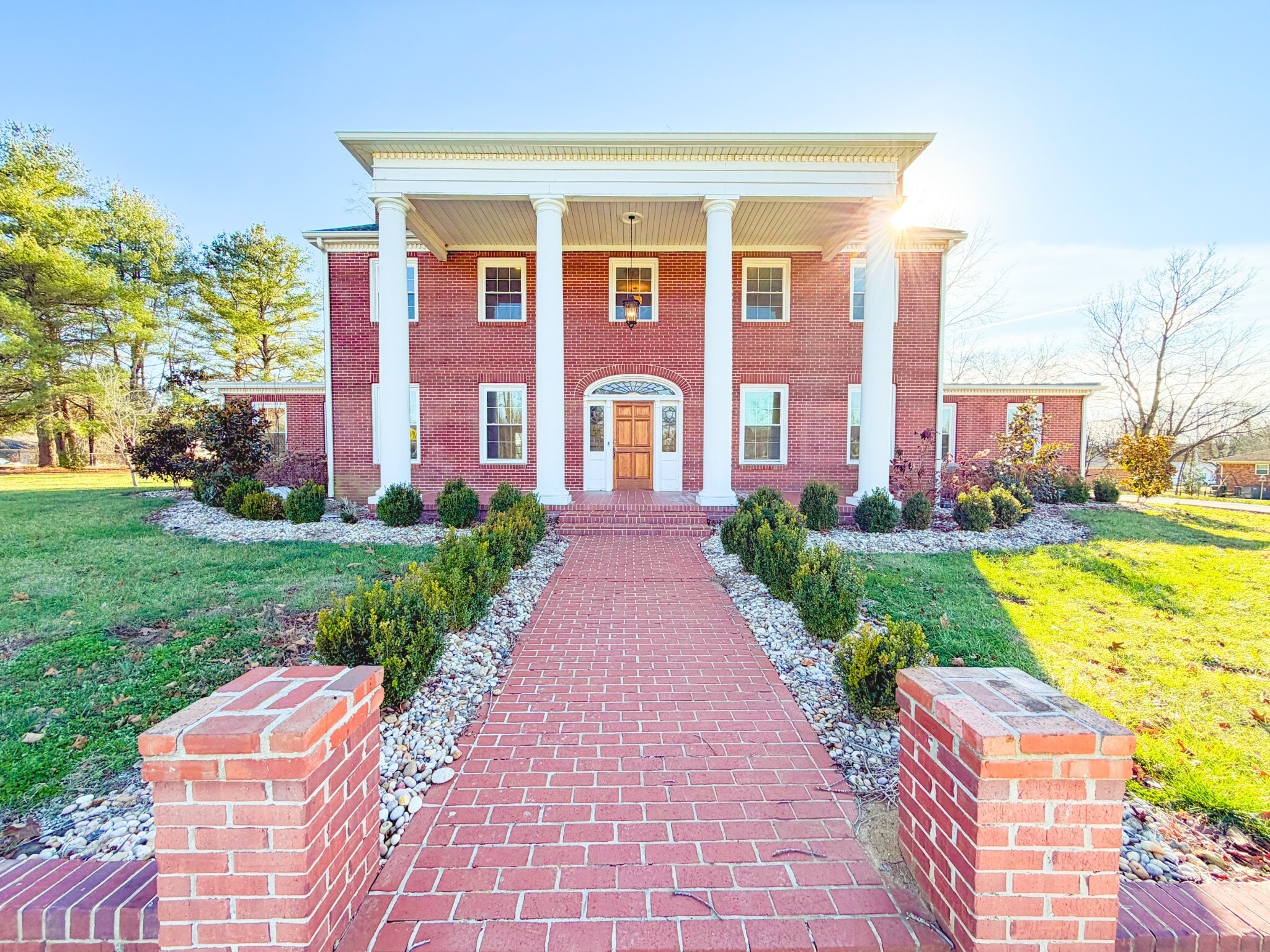 621 E College St, Pulaski, TN for Sale
