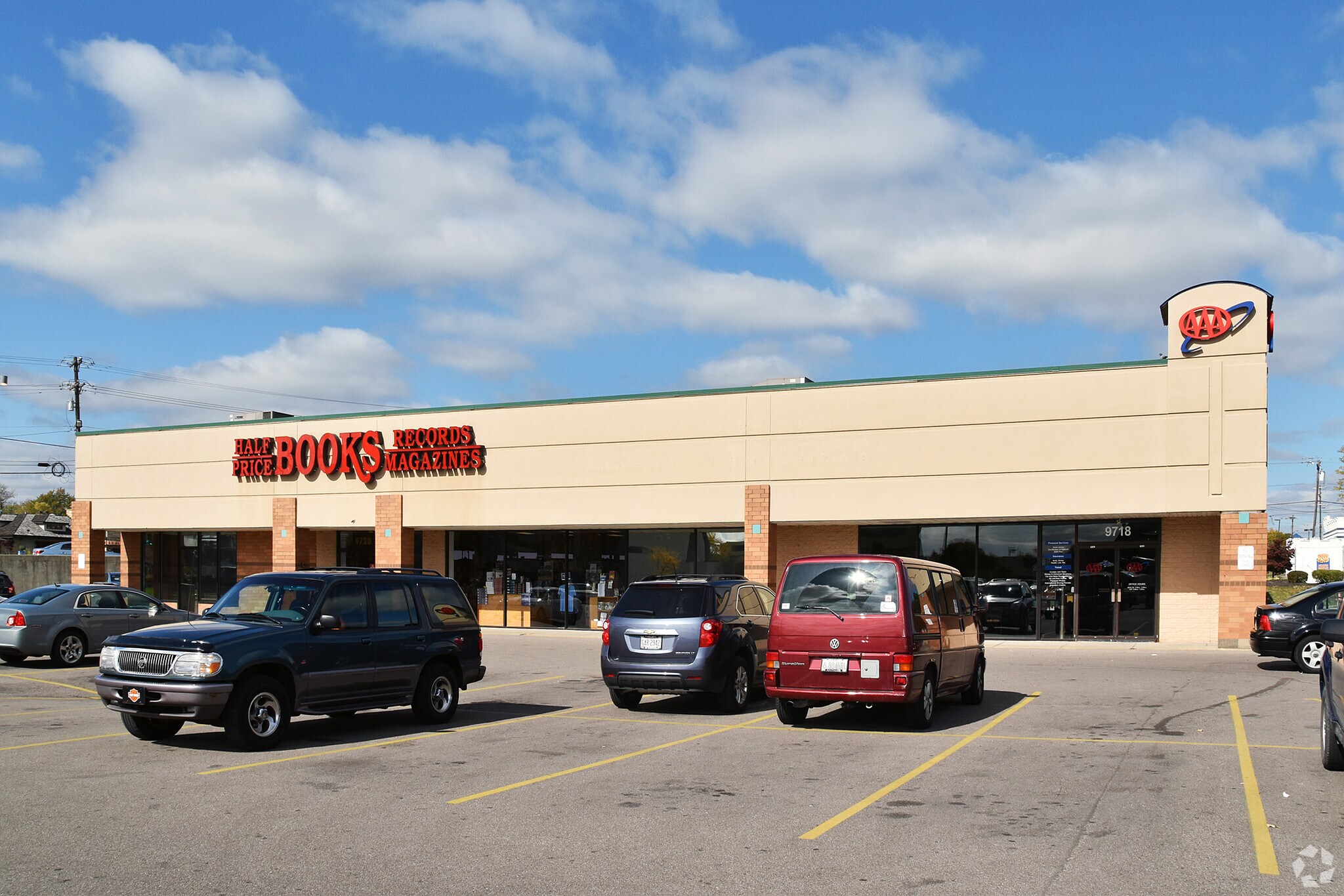 9654-9730 Colerain Ave, Cincinnati, OH for Rent