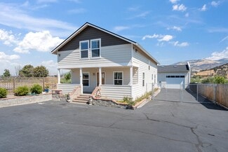 Phoenix, OR Retail - 133 Main St