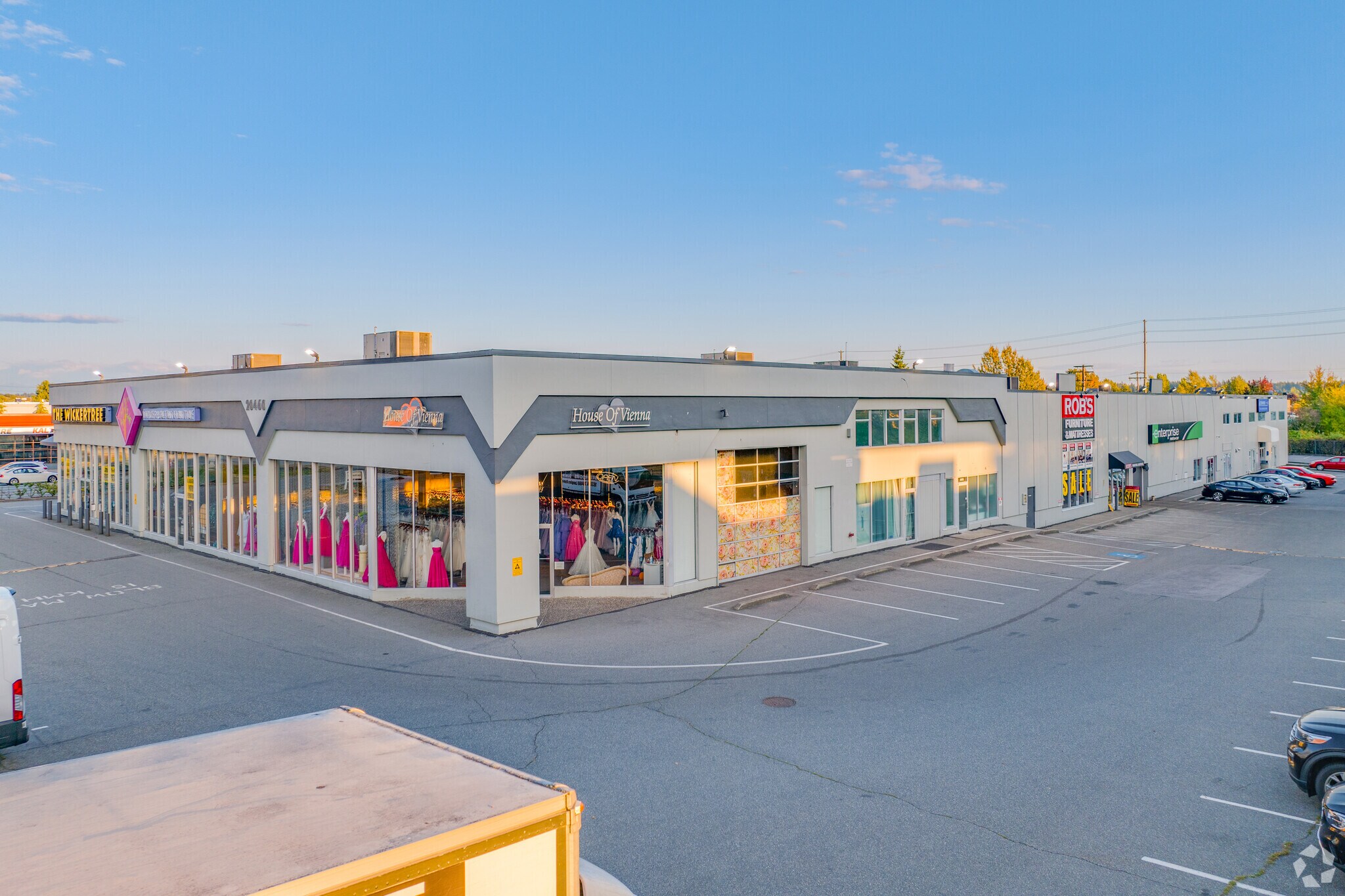 20460 Langley Byp, Langley, BC for Rent