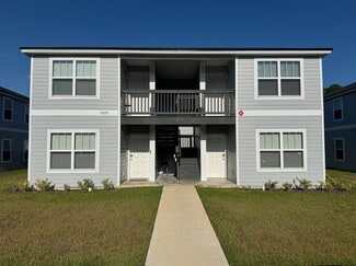 Jacksonville, FL Apartments - 6535 Sweetbay Ln