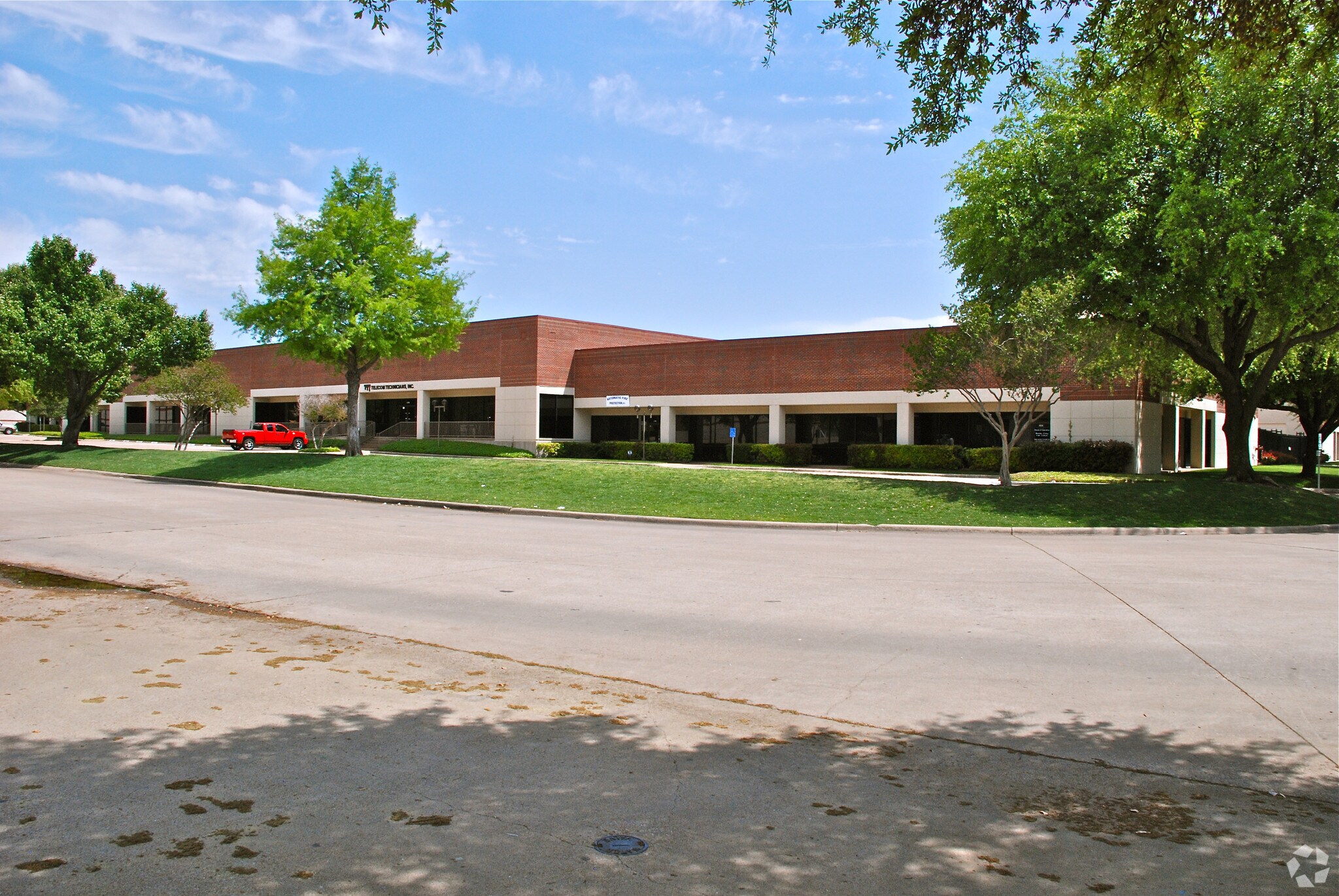 12002-12046 Forestgate Dr, Dallas, TX for Rent