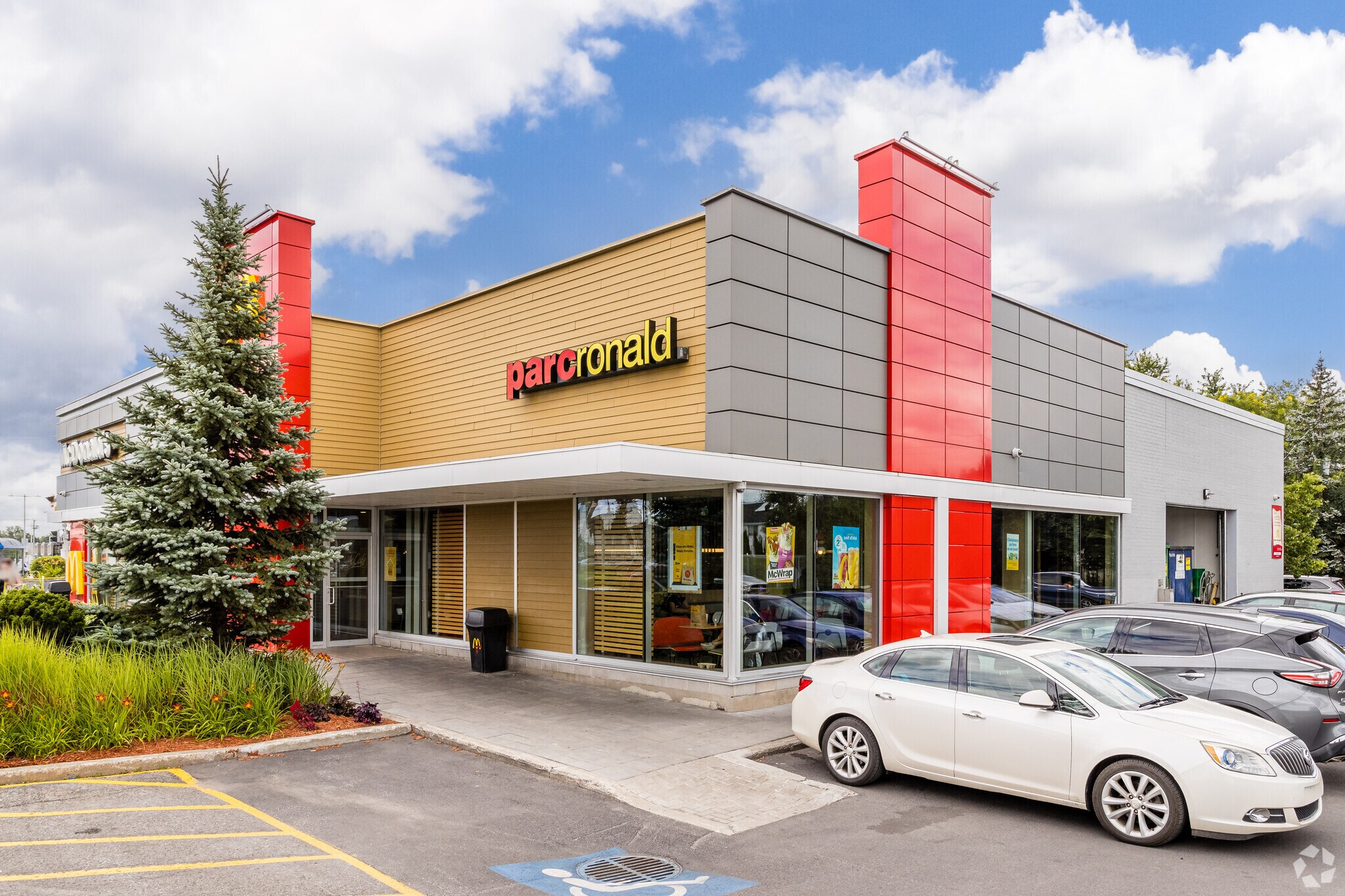 2180 Boul Des Laurentides, Laval, QC for Rent