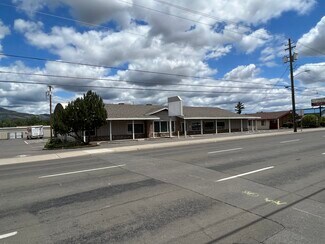 Medford, OR undefined - 765 S Riverside Ave