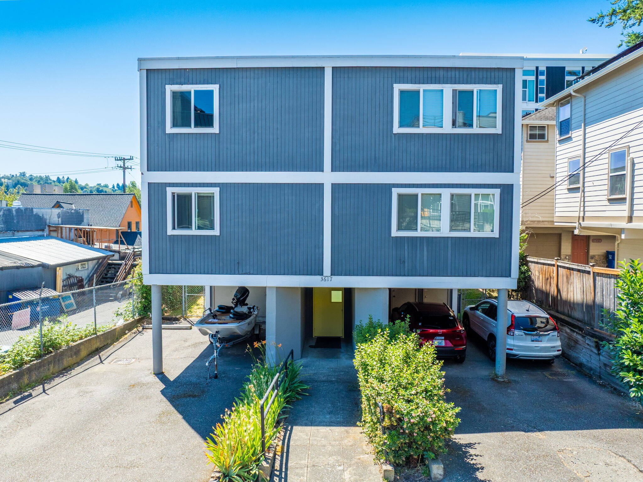 3617 Francis Ave N, Seattle, WA for Sale