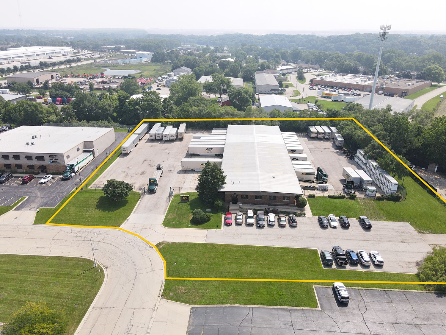 825 Commerce Dr, South Elgin, IL for Rent