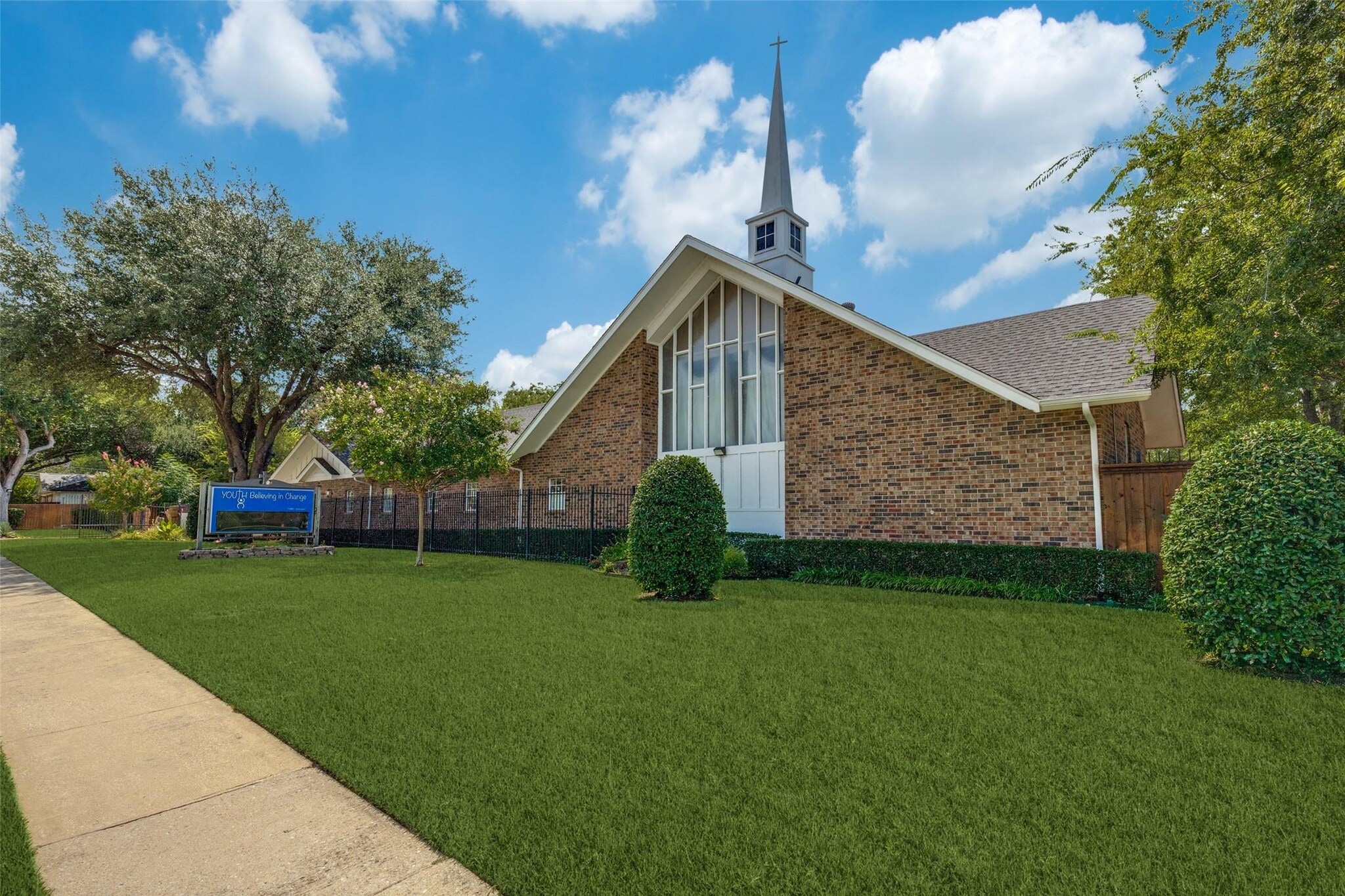 8568 Stults Rd, Dallas, TX for Sale