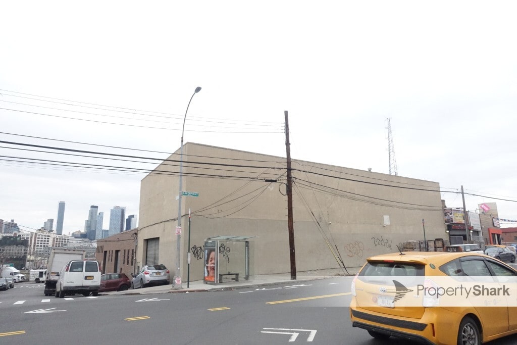 3405 Greenpoint Ave, Long Island City, NY for Sale