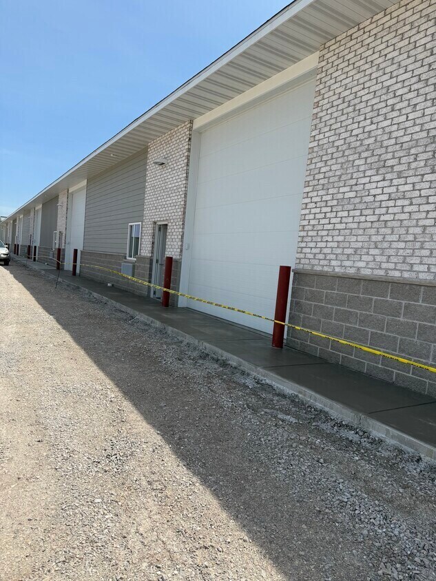 1405 Enterprise Dr, De Pere, WI for Rent