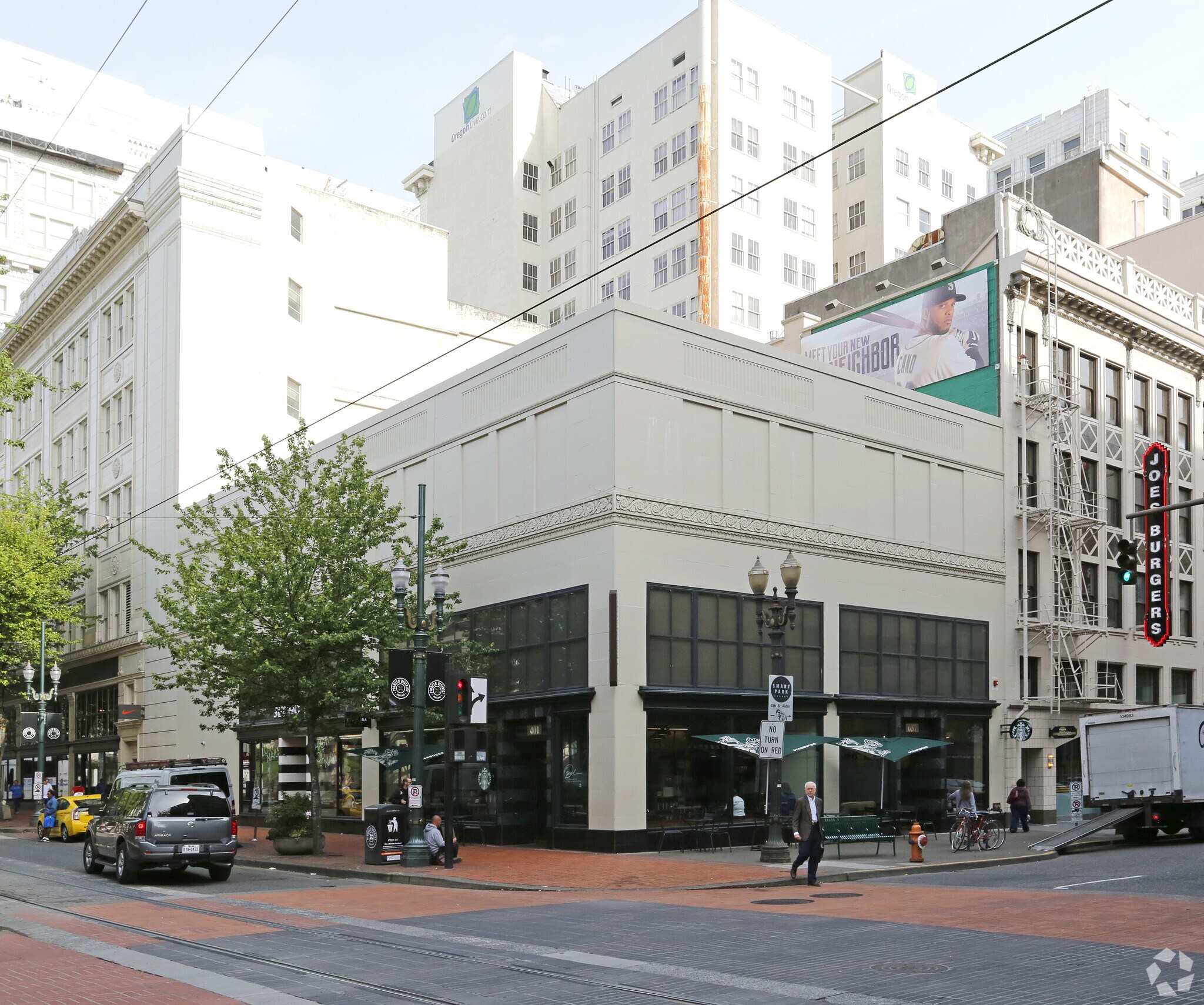 401-425 SW Morrison St, Portland, OR for Rent