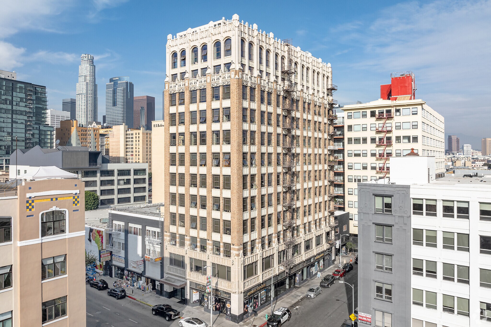 217 E 8th St, Los Angeles, CA for Rent