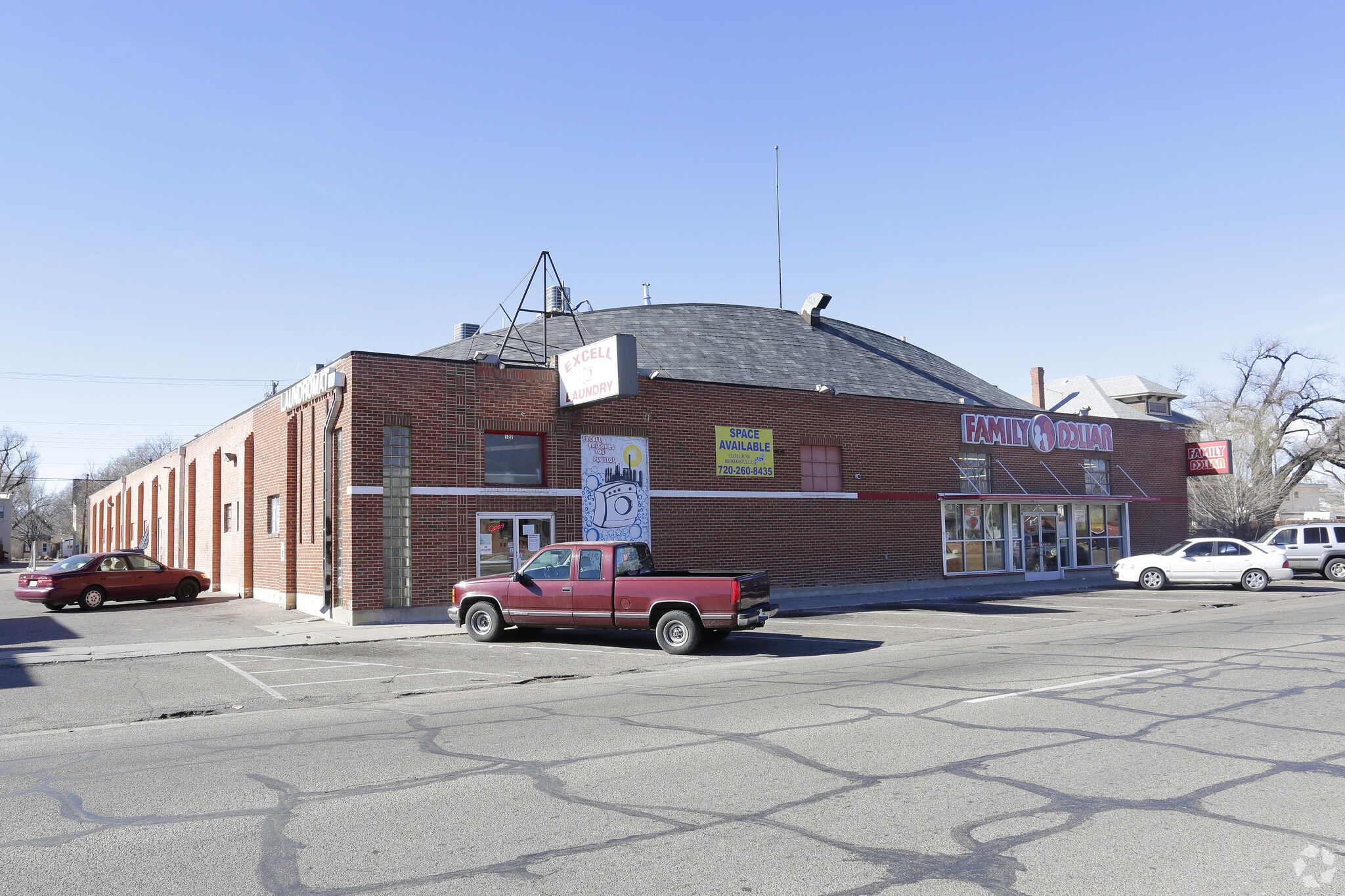 122 W Abriendo Ave, Pueblo, CO for Rent