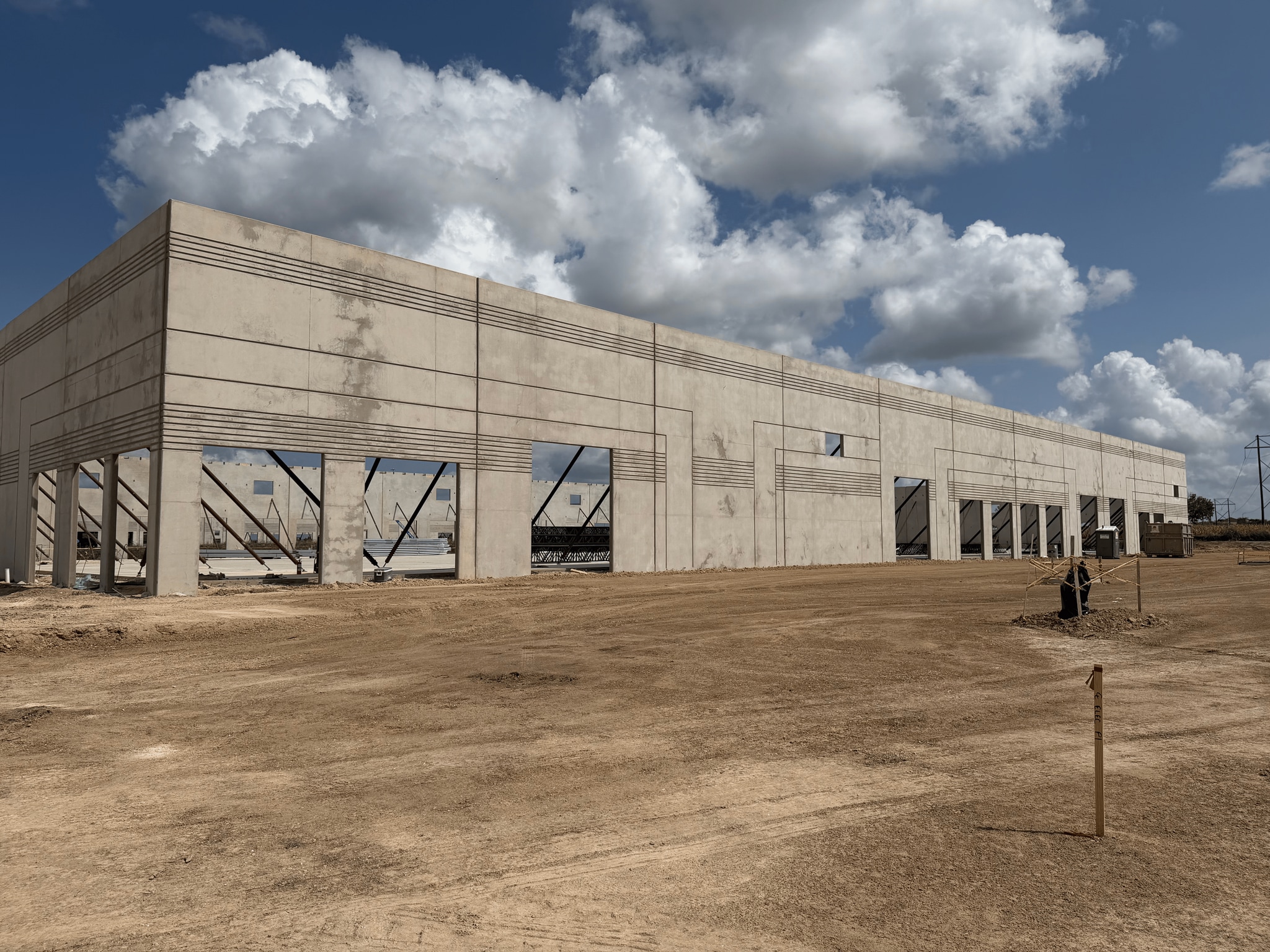 2700 I-35 N. Frontage Rd, San Marcos, TX for Rent