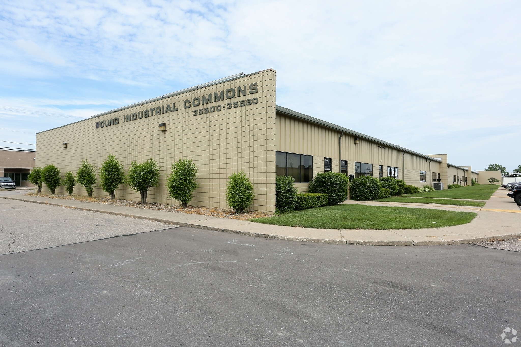 35500-35580 Mound Rd, Sterling Heights, MI for Rent