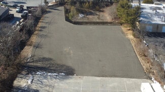 Bay Shore, NY Commercial Land - 1724 5th Ave