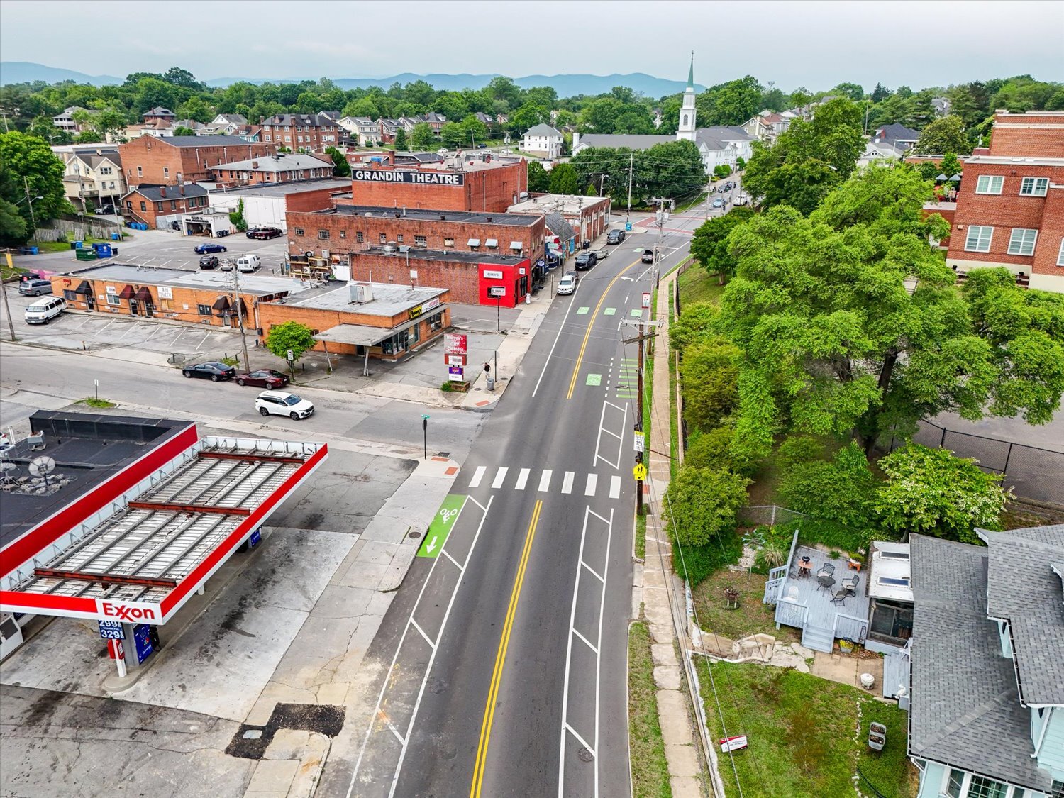 1911 Memorial Ave SW, Roanoke, VA for Sale