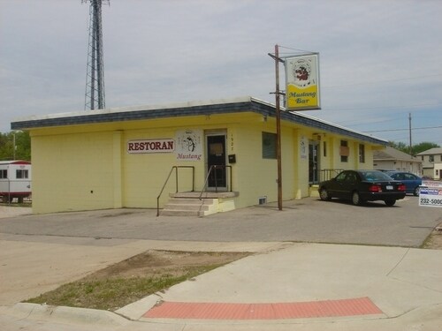 1927 Jefferson St, Waterloo, IA for Sale