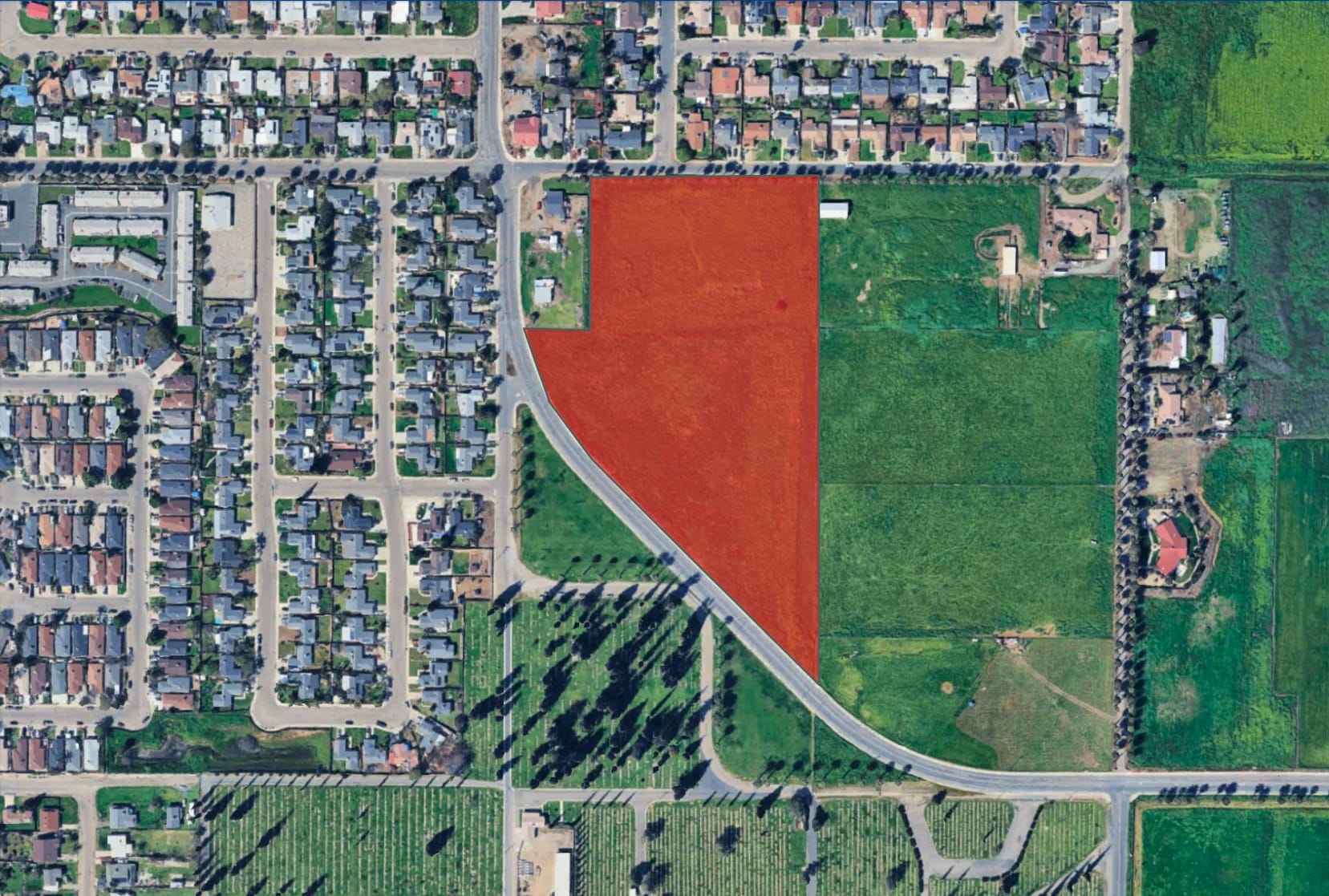 1005 E Putnam Ave, Porterville, CA for Sale
