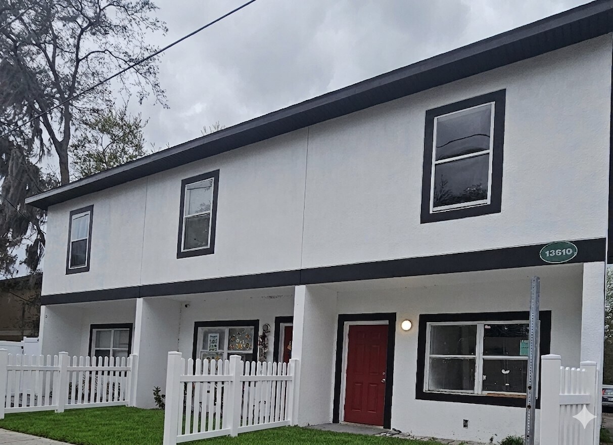 13610-13612 N 21st St, Tampa, FL for Sale