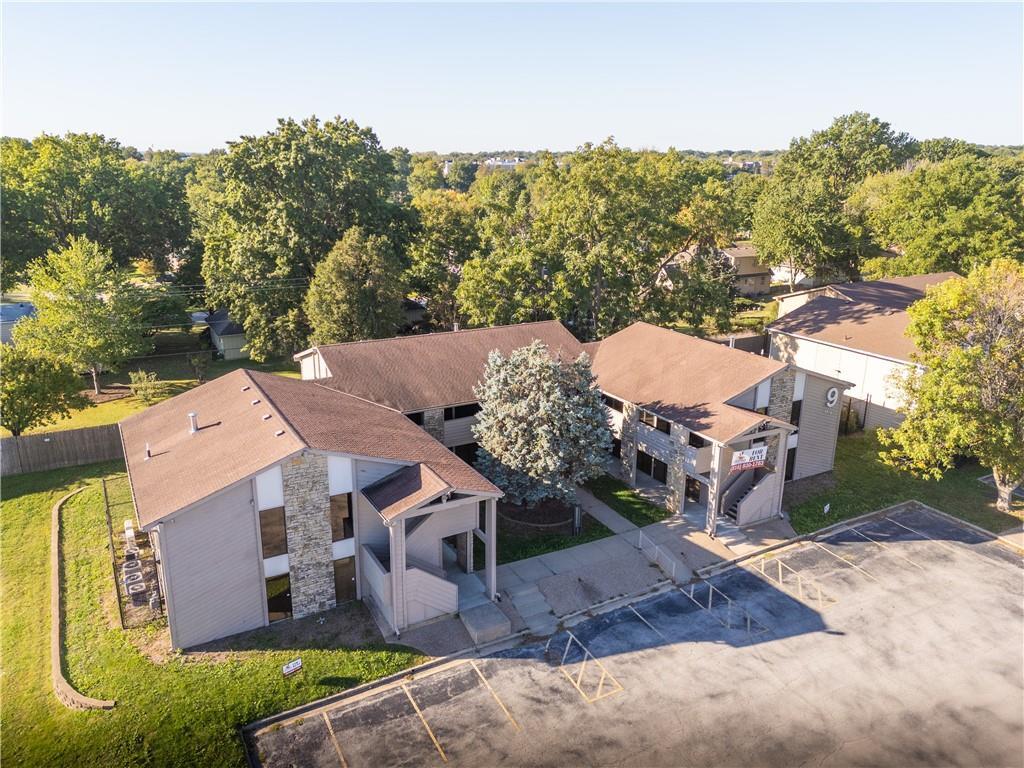 4216 S Hocker Dr, Independence, MO for Sale