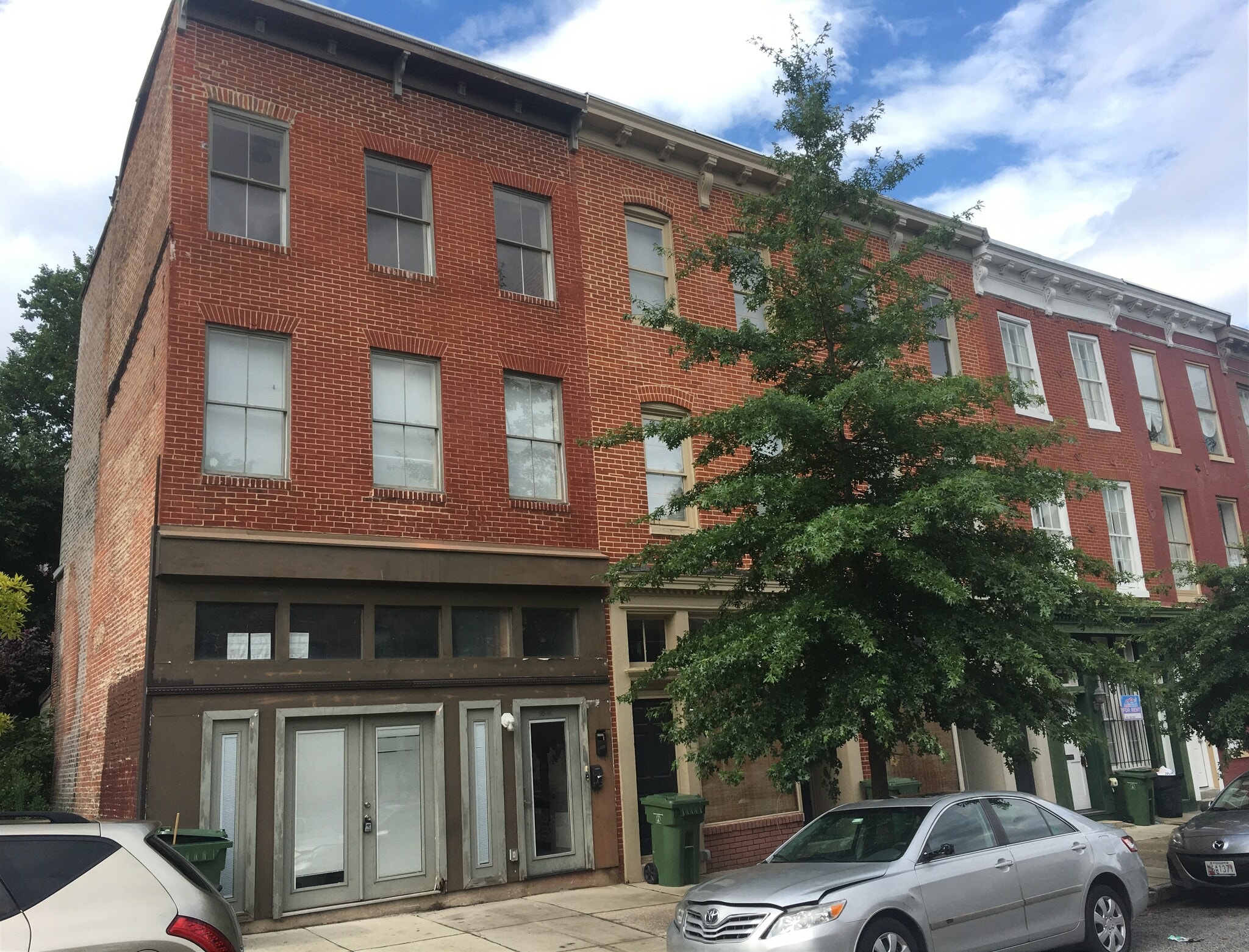 1030 Hollins St, Baltimore, MD for Rent