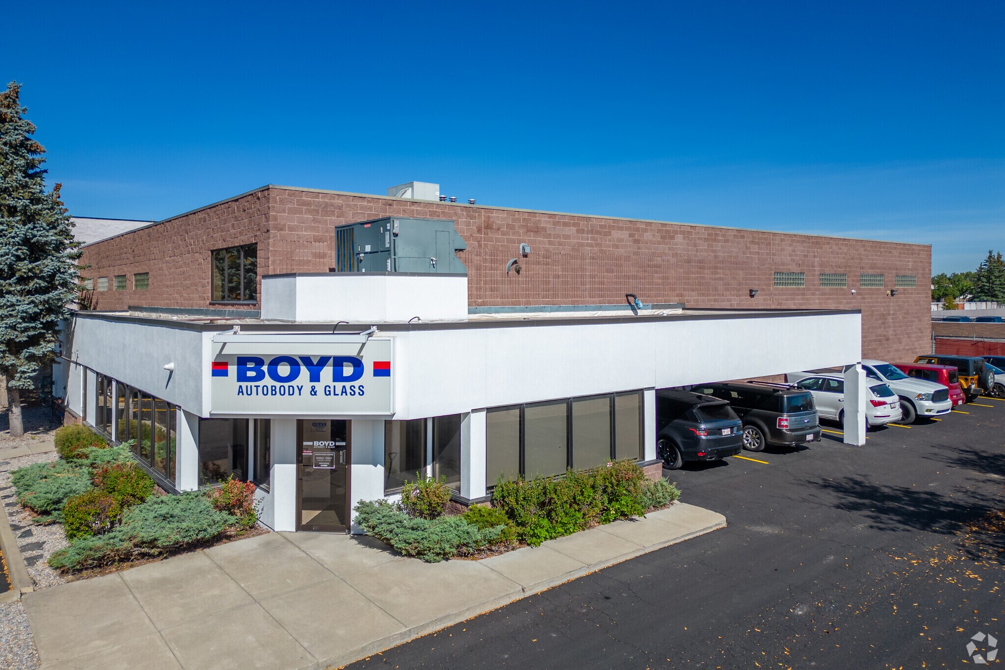 3520 32nd St NE Calgary, AB T1Y 6G7 Retail Property for Sale on