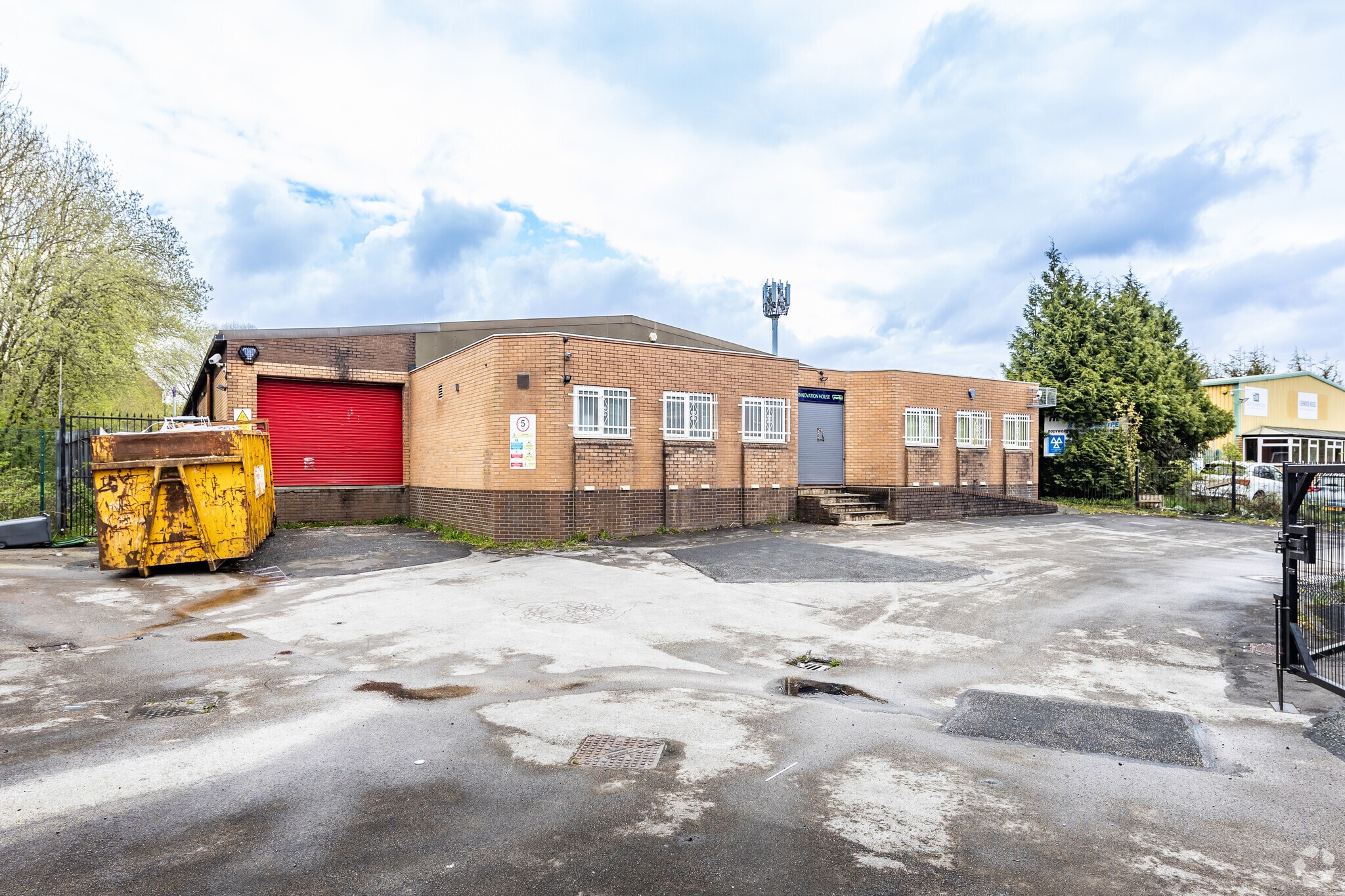 Hamer Ln, Rochdale, LAN for Rent