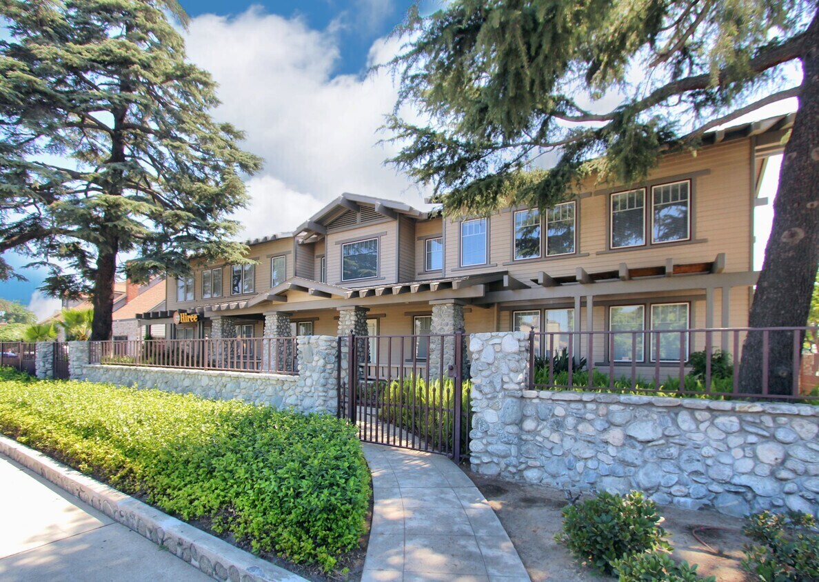437 N Riverside Ave, Rialto, CA for Sale