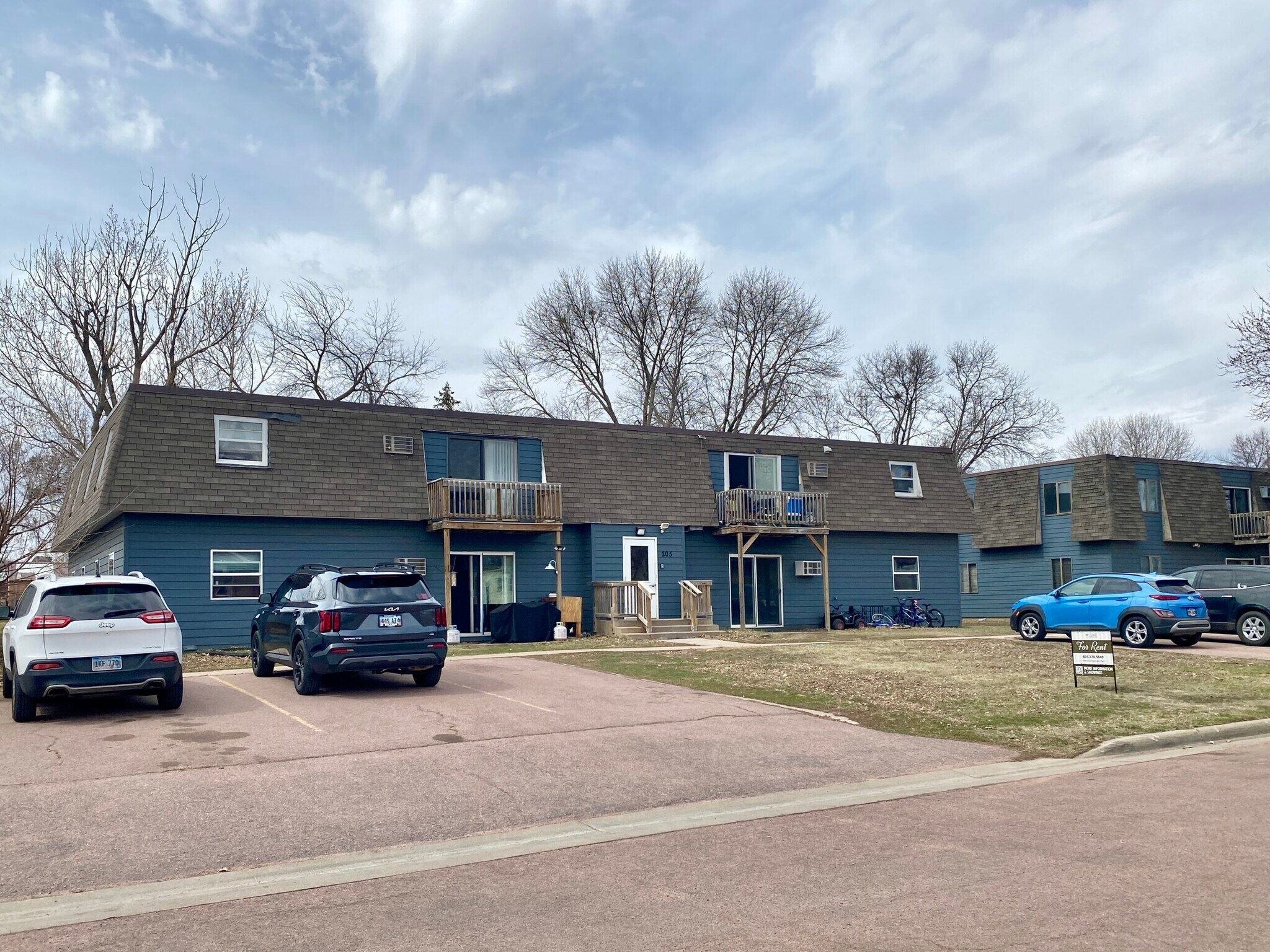 205 N Eastern Ave, Hartford, SD for Sale