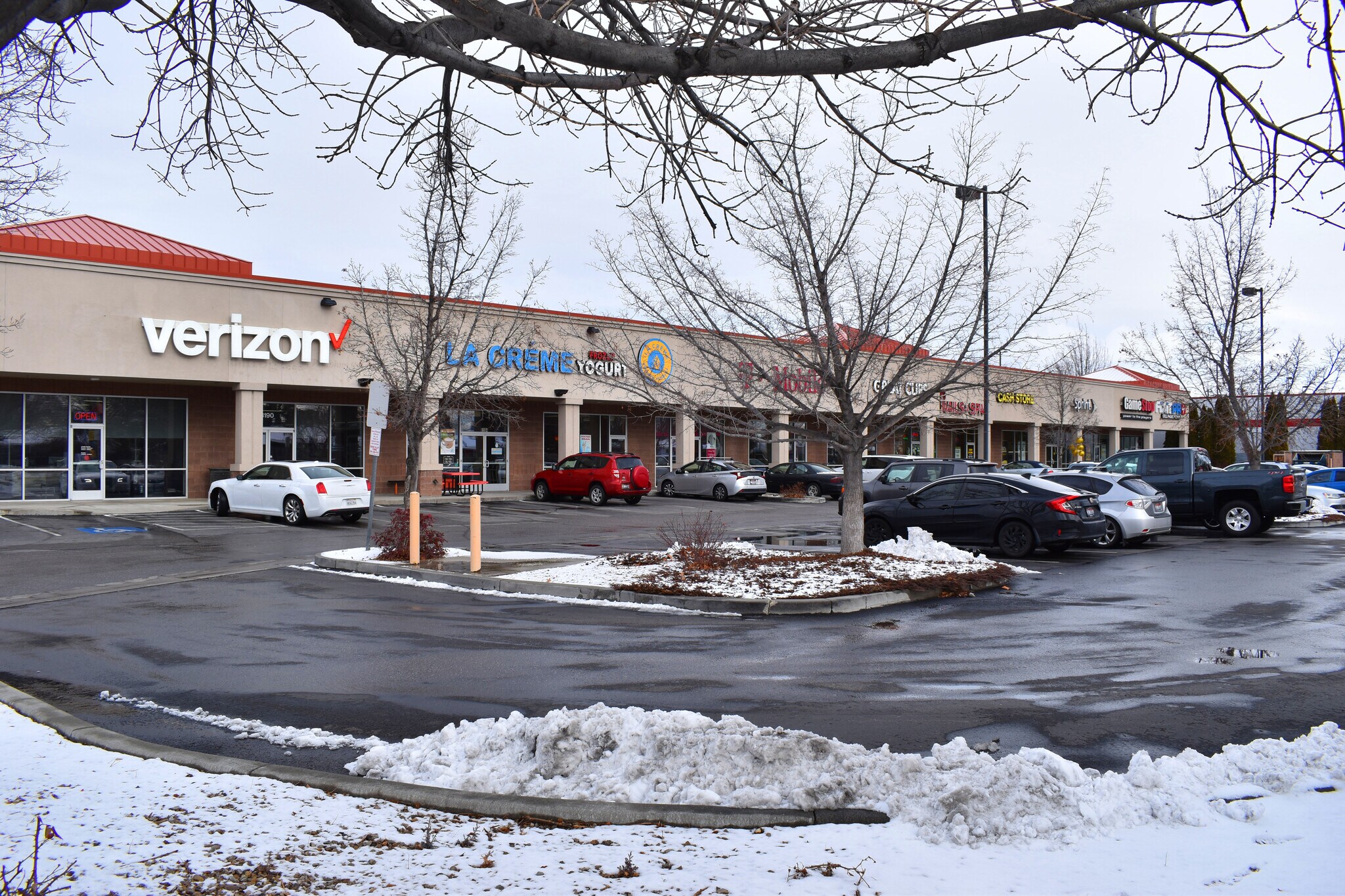 8162-8186 W Overland Rd, Boise, ID for Rent